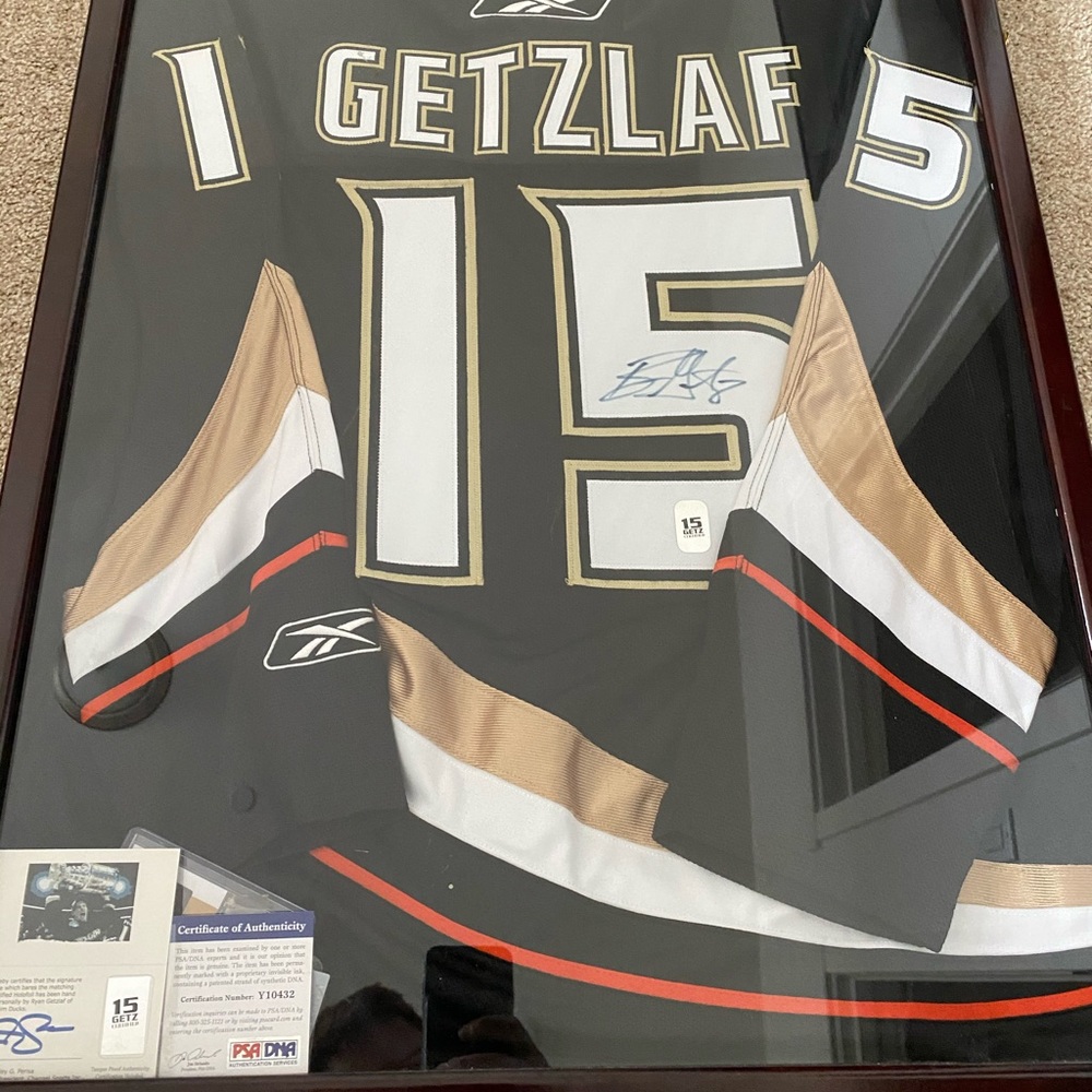 Ryan Getzlaf Signed Jersey In Frame